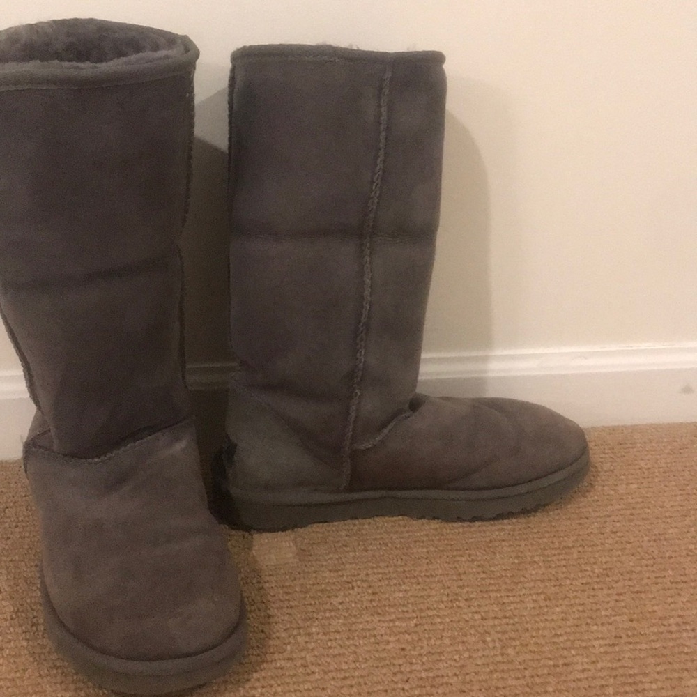 Classic tall grey Uggs